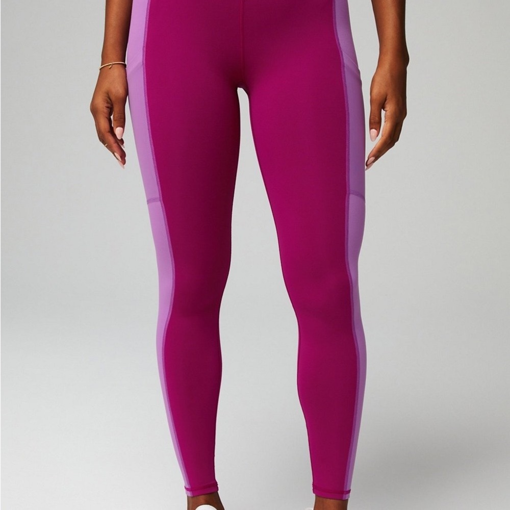 Fabletics Two-Tone Women's Leggings with pockets